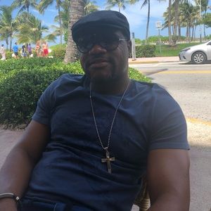 Meet your Posher, Etzer